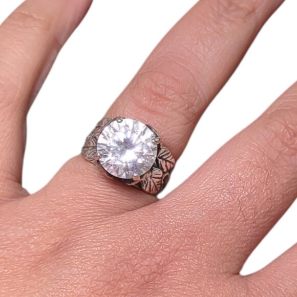 Sterling Silver Leaf Solitaire Ring Size 7 - Picture 2 of 4